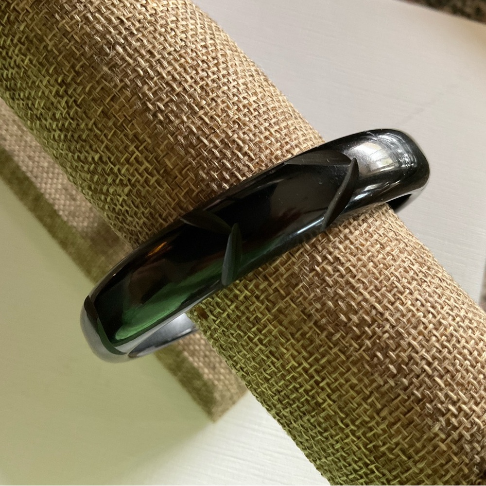 Vintage 1950’s Black Bakelite Carved Bracelet